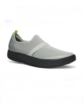 Oofos Oomg Eezee Low Sneakers Size 9